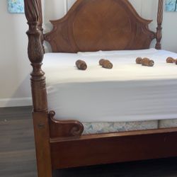 Cherry king size 4 poster bed with bolt-on rails; 2 side tables and mattress