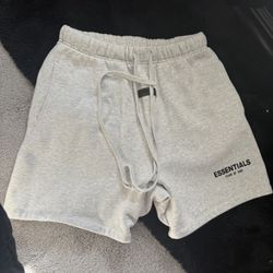 essential Shorts