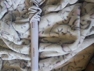 Straightener 