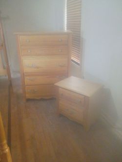 Bed & Dressers