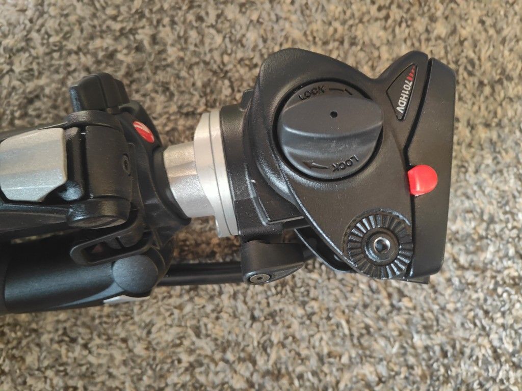 Manfrotto 701 Hdv Tripod And Head