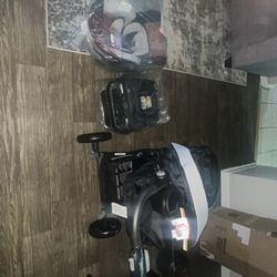 Baby Trend EZ Ride PLUS Travel System with EZ-Lift Infant Car Seat - Carbon Black