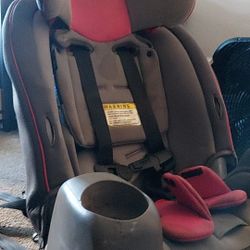 Safety first car seat grows with child converts from Rear facing seat to car seat to booster
