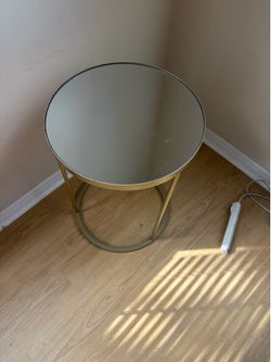 Two set of side tables