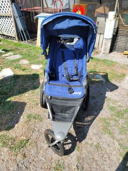 Jogger stroller