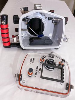 Underwater Housing for Canon EOS 5D DSLR