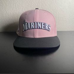 Pink Seattle Mariners New Era fitted cap size 7