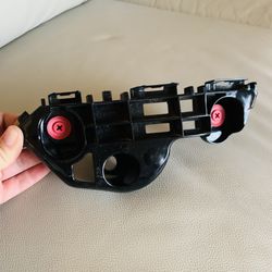 18 19 20 21 22 23 TOYOTA CAMRY FRONT LEFT BUMPER BRACKET OEM 52(contact info removed)0