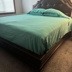 Bed / Dresser / Night Stand For Sale 