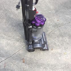 Dyson  Pet Vacuum 