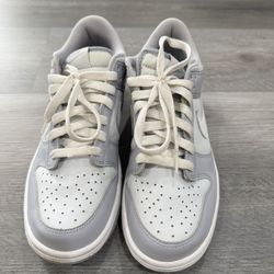 Nike Dunk Low  Pure Platinum Wolf Grey