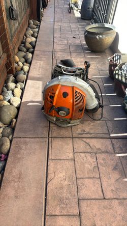 Leaf blower