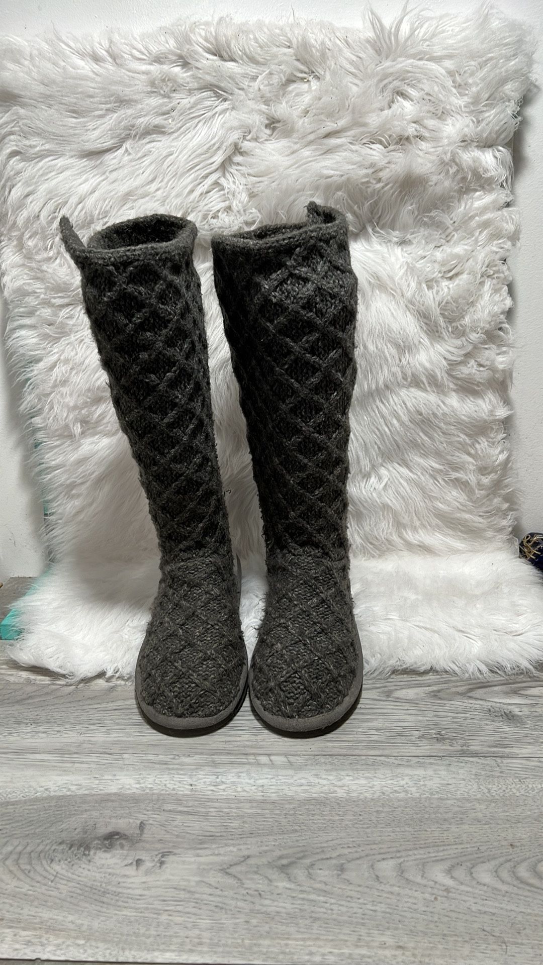 UGG LATTICE CARDY KNIT BOOT SIZE 6