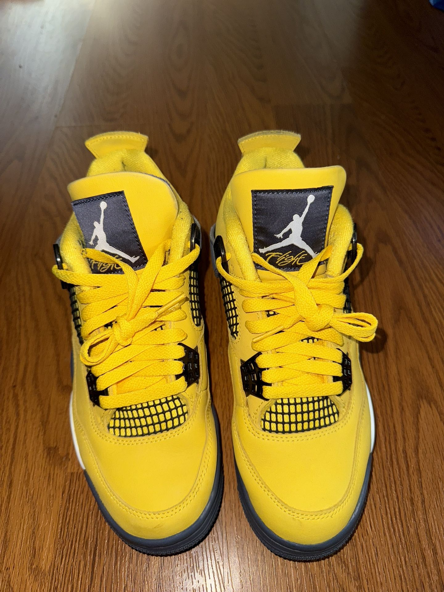 Air Jordan 4 Retro ‘Lightning’ 2021
