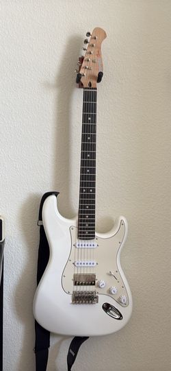 Electric guitar white