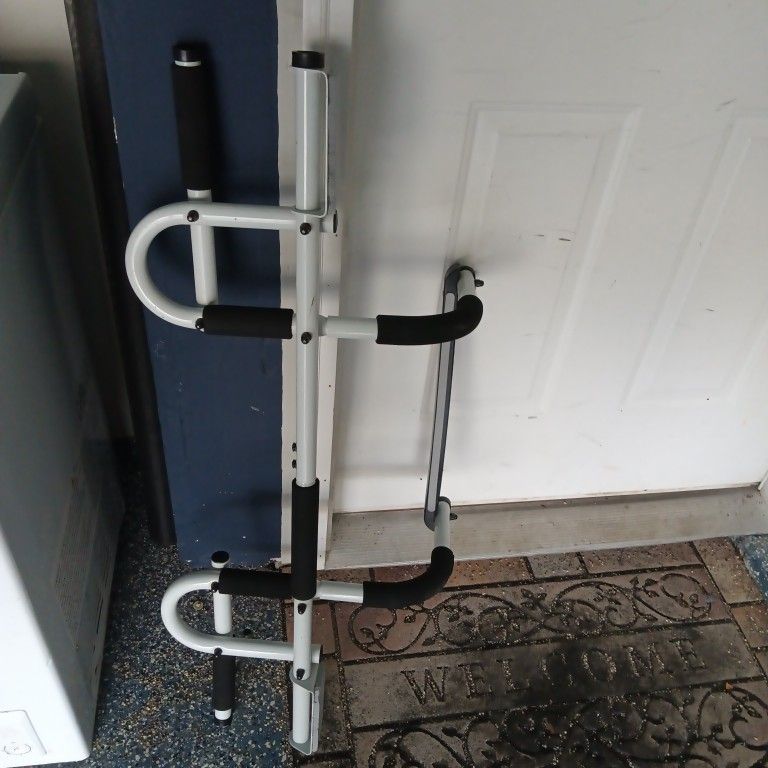 Door Pullup Bar