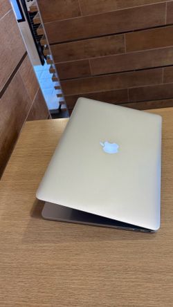 Apple MacBook Pro 15” Retina i7/16GB/500GB SSD $350