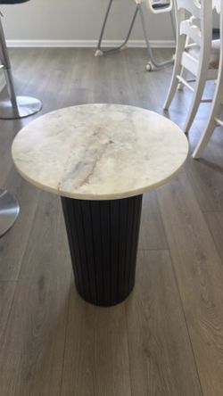 End table