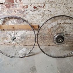27" vintage front wheel