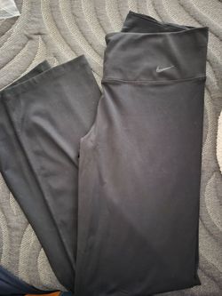 nike yoga pants