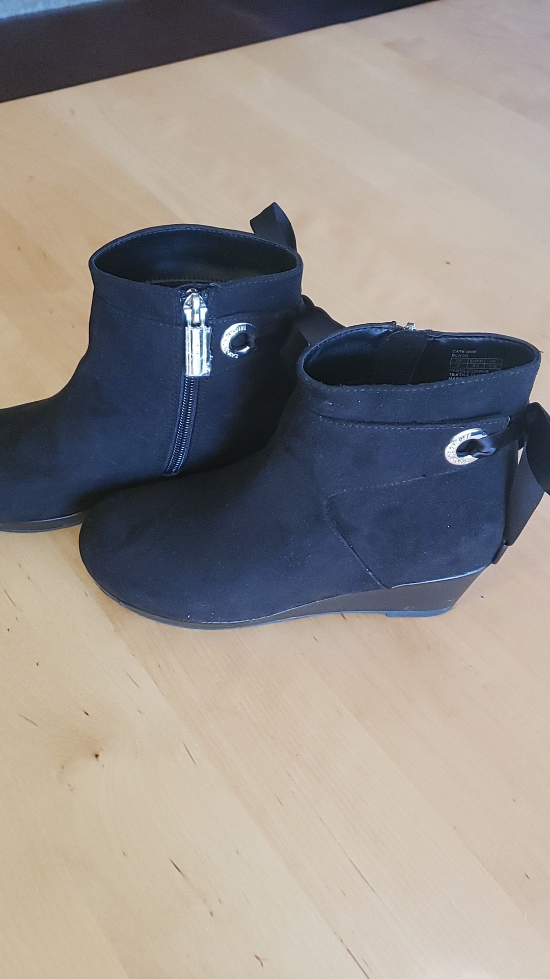 Michael Kors girls boots 2