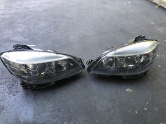 2011 Mercedes-Benz headlights