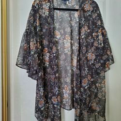 Black Floral Kimono