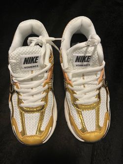 Nike Vomero 5 White Gold Sneakers and Silver and white