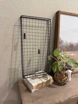 Metal picture display decor