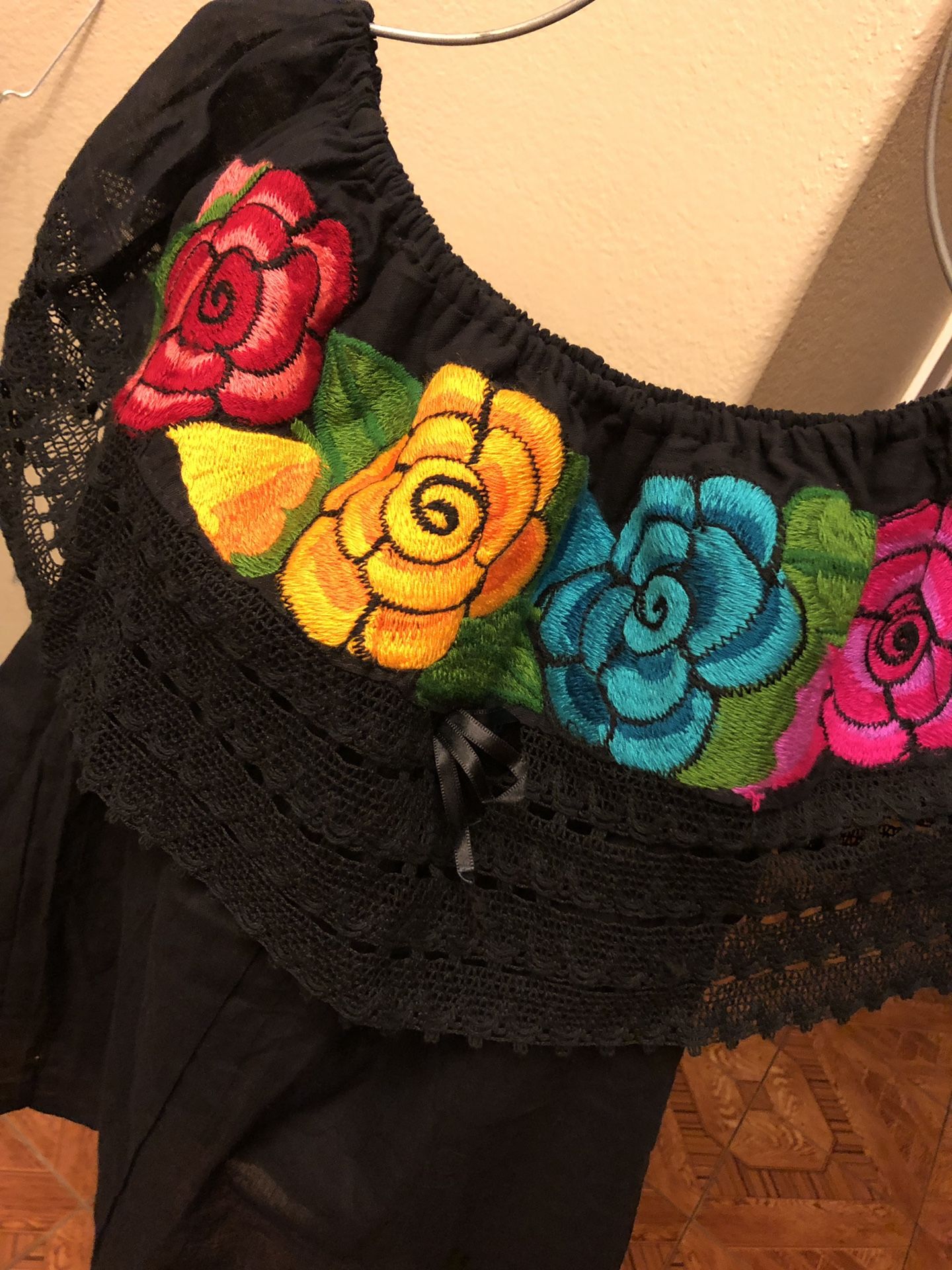 Small/Medium Ladies Mexican Fiesta Top