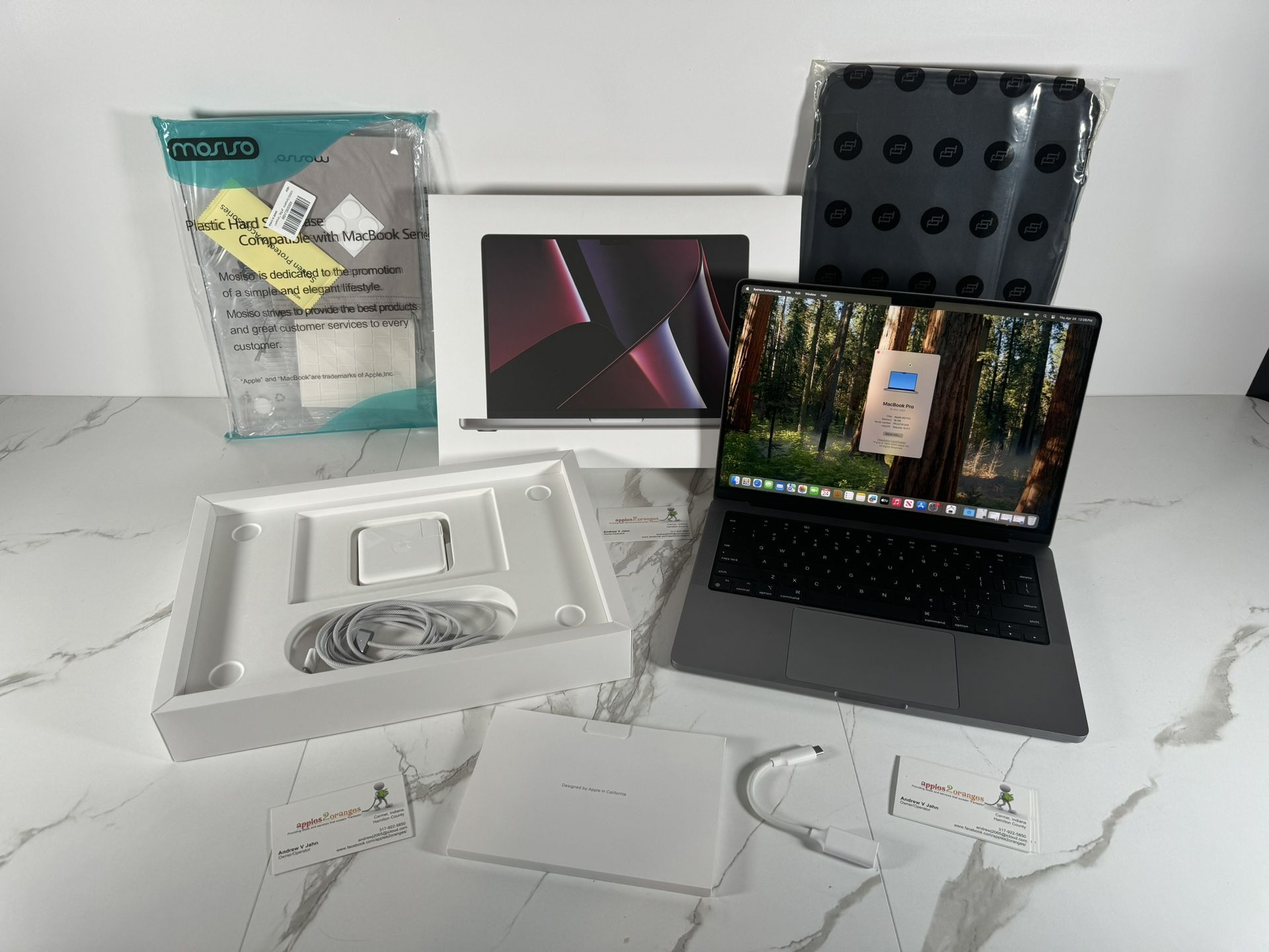14” MacBook Pro M2 Pro 2023 Like New With Applescare+, Software And Accessories!