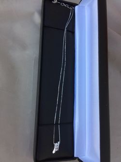 14k white gold 18inch chain and diamond pendant