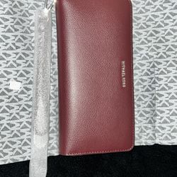 michael kors Large Logo Continental Wallet for brand new out the box!!! 45