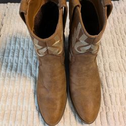 Rampage Cowboy Style Short Boot Brown Women's Sz. 8