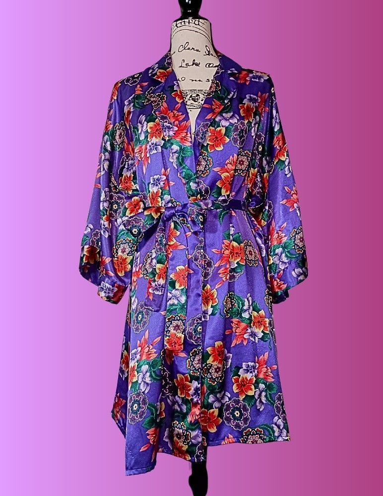 Vintage Silky Polyester Robe With Belt Medium Large