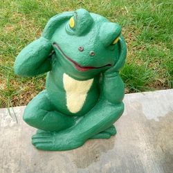 Statues/ Home/Garden