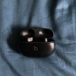 Beats Studio Buds