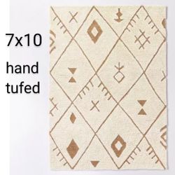 Brand New Clayborne Hand Tuffed Two  Toned Rug