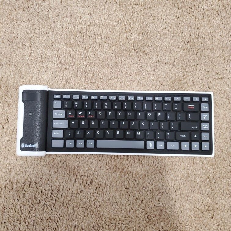 Bluetooth Keyboard Portable Waterproof Mini Bluetooth Keyboard Foldable Keyboard for Home Office Laptop/PC/Phone