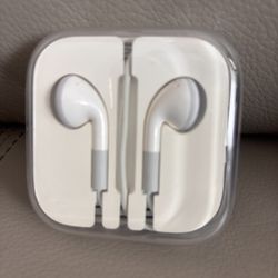 Genuine Apple EarPods/Earphones/Earbuds