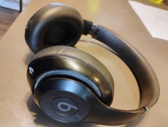 Beats Studio Pro