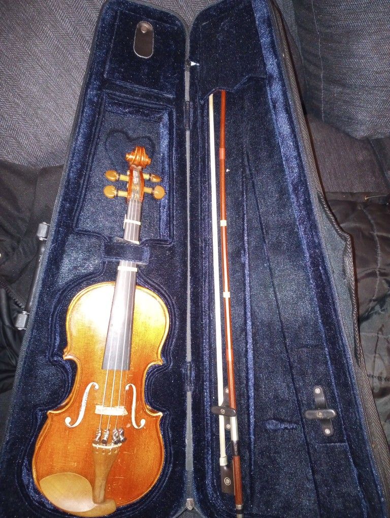 Beginner Violin 1/4 Scale (Well Made )