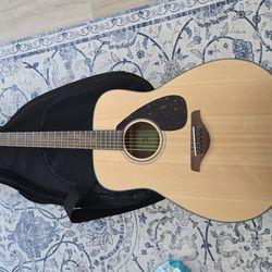 Yamaha fg800 acoustic guitar