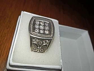 925 sterling ring with real diamonds set in 14k white gold plate