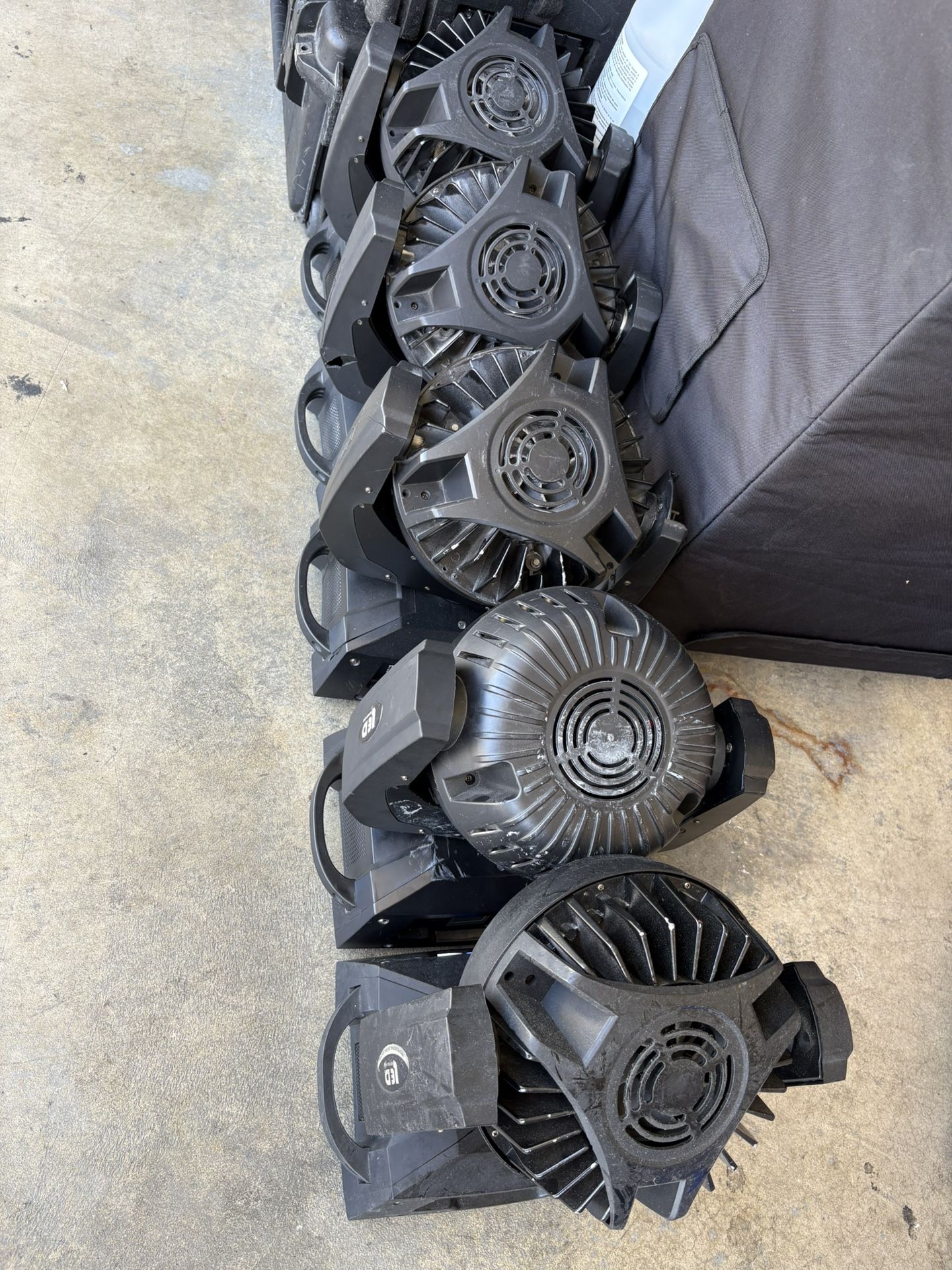 5 Wash Moving Heads 