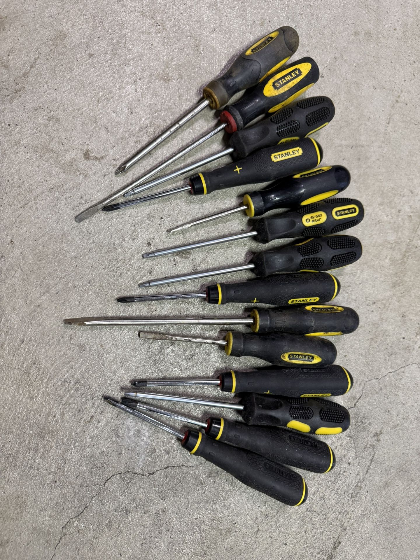 Black & Yellow Variety Stanley Screwdriver Set (14) 