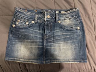 Women’s Miss Me Sz 29 Jean skirt   Great condition, super cute just not my style!