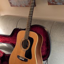 Guild DV-52 Acoustic Electric Guitar  
