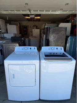 Insignia Washer and Gas Dryer Set