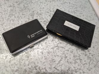 Sticky notes & business card holder in San Fernando